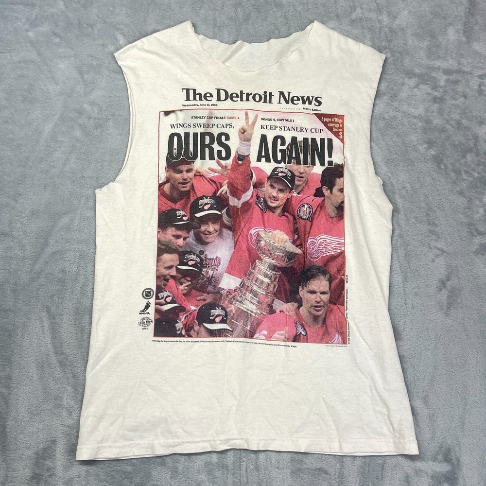 Vtg Detroit News OURS AGAIN Stanley Cup Champ Detroit Red Wings Muscle Top Small